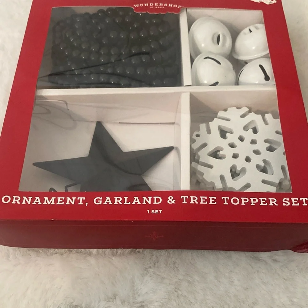 Target Wondershop Mini Ornament, Garland & Tree Topper Set
